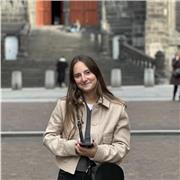 Etudiante en master STAPS (bac +5), bac Mathématiques et SVT